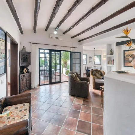 Casa Felix - Private Pool, Pool Table And Bbq By Lanzarote Vacation Homes Holiday home